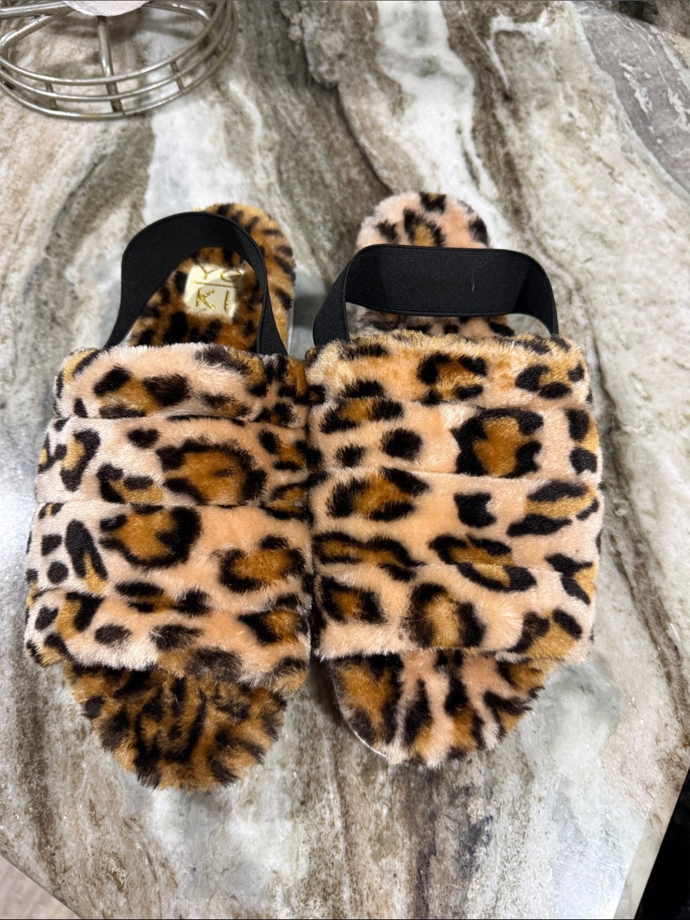 Yoki Sz 10 Leopard Print Faux Fur Slide Slippers in Tan and Black